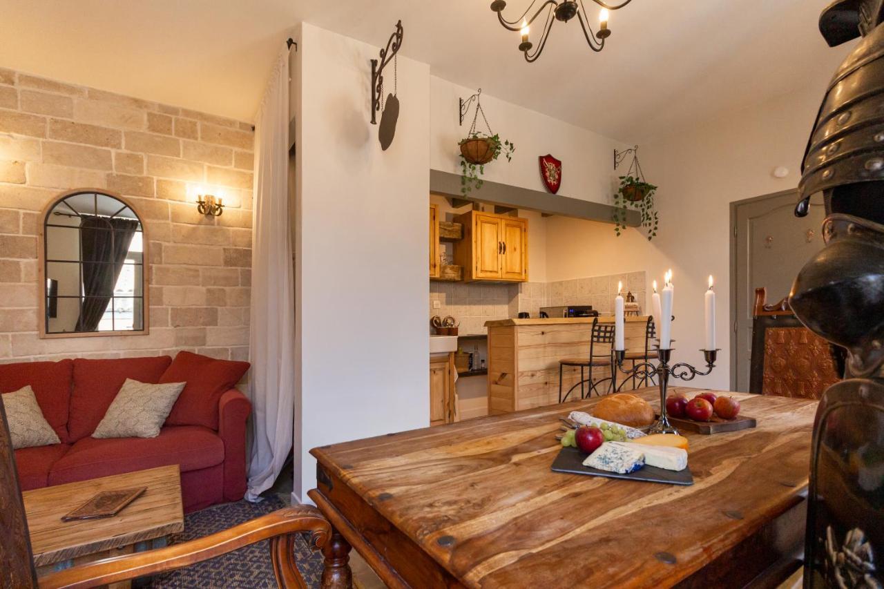 Le Secret De La Taverne - Netflix/Wifi - Chasse Aux Tresor A L'Interieur Carcassonne Exterior foto